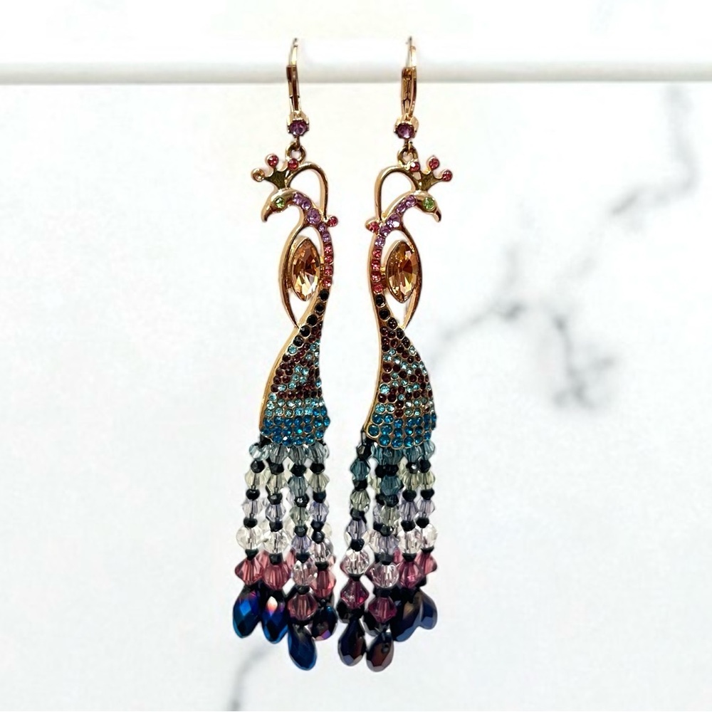 ✨💖 BETSEY JOHNSON Peacock Drop Earrings Dangling Gold Rhinestones Beaded 💖✨